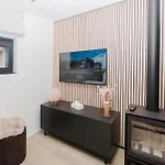 Nature Village - Greenly N°21 - 4 Personnes Avec Jacuzzi Lodge *