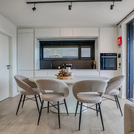 Nature Lake Village - Villa N°21 - 4 Personnes *