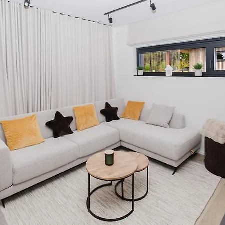 Nature Village - Greenly N°21 - 4 Personnes Avec Jacuzzi Lodge *