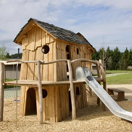 Nature Village - Greenly N°21 - 4 Personnes Avec Jacuzzi Lodge *