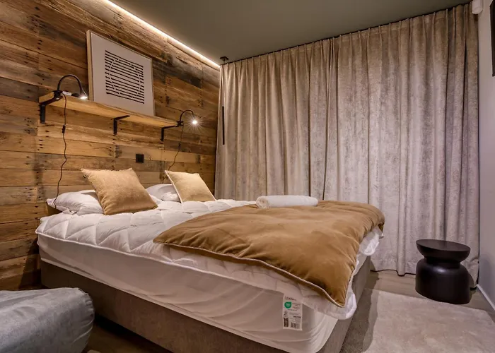 Lodge Nature Lake Village – Villa N°21 – 4 Personnes *